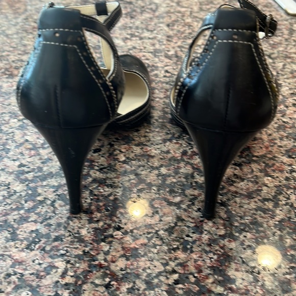 Joan and David CJ Domani wingtip T strap heel in dark chocolate brown - Picture 6 of 9